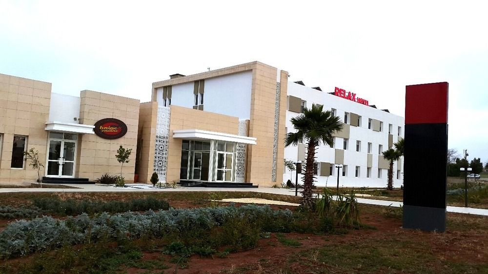 Relax Hotel Kenitra Exterior foto